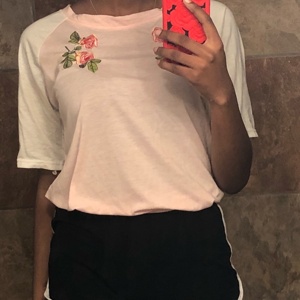 Pink Flower Top - Picture 2 of 3